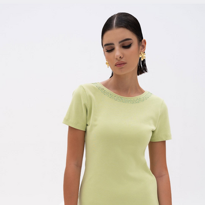 A Symphony of Style: Trendy Summer Clothes for the Modern Women in Dubai